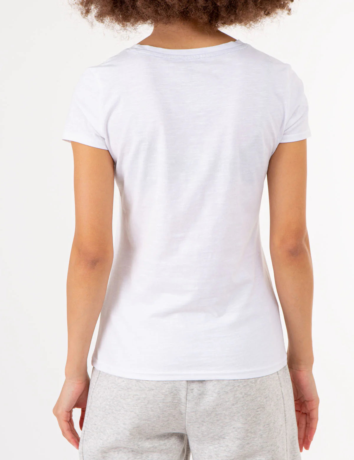 T-shirt col dégagé avec imprimé blason