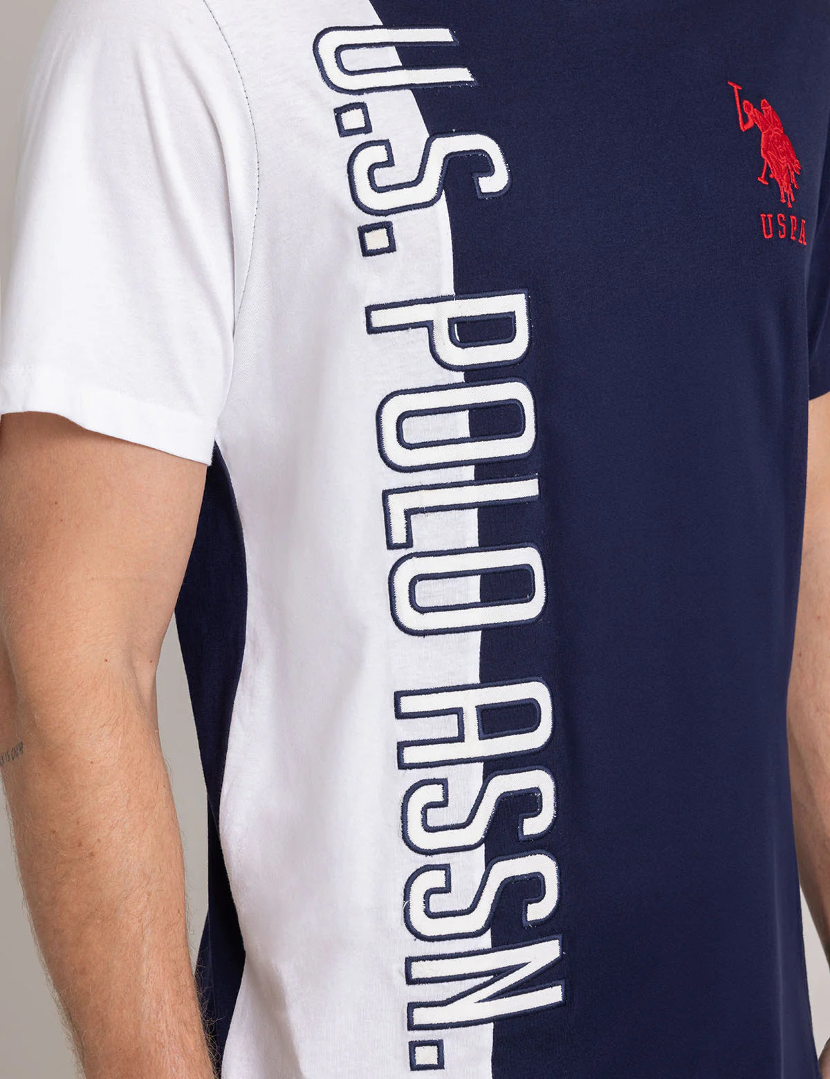 T-shirt colorblock à graphisme vertical