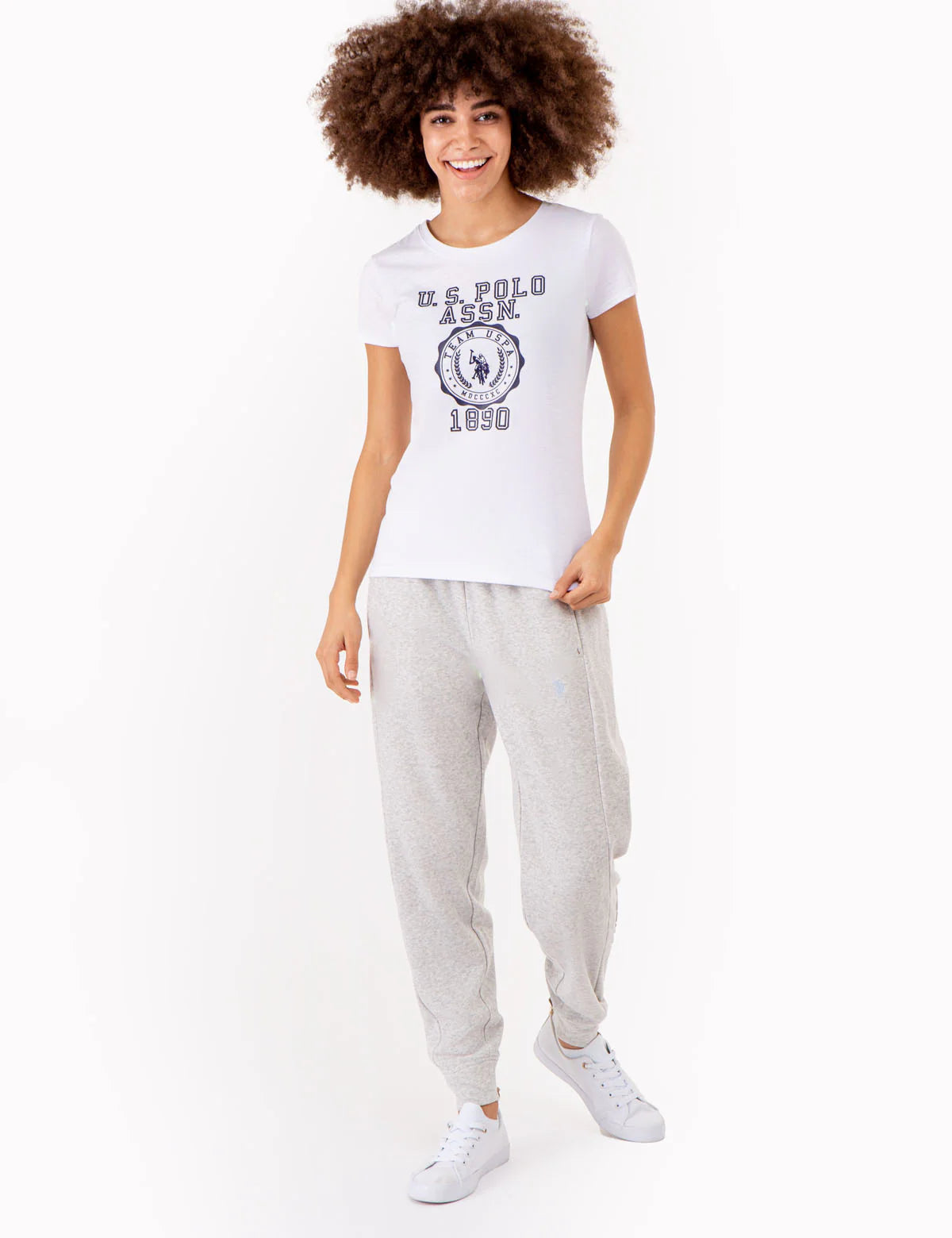 T-shirt col dégagé avec imprimé blason