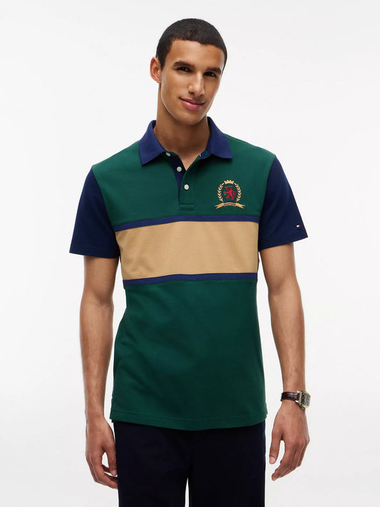 Polo Regular Fit à logo écusson colorblock