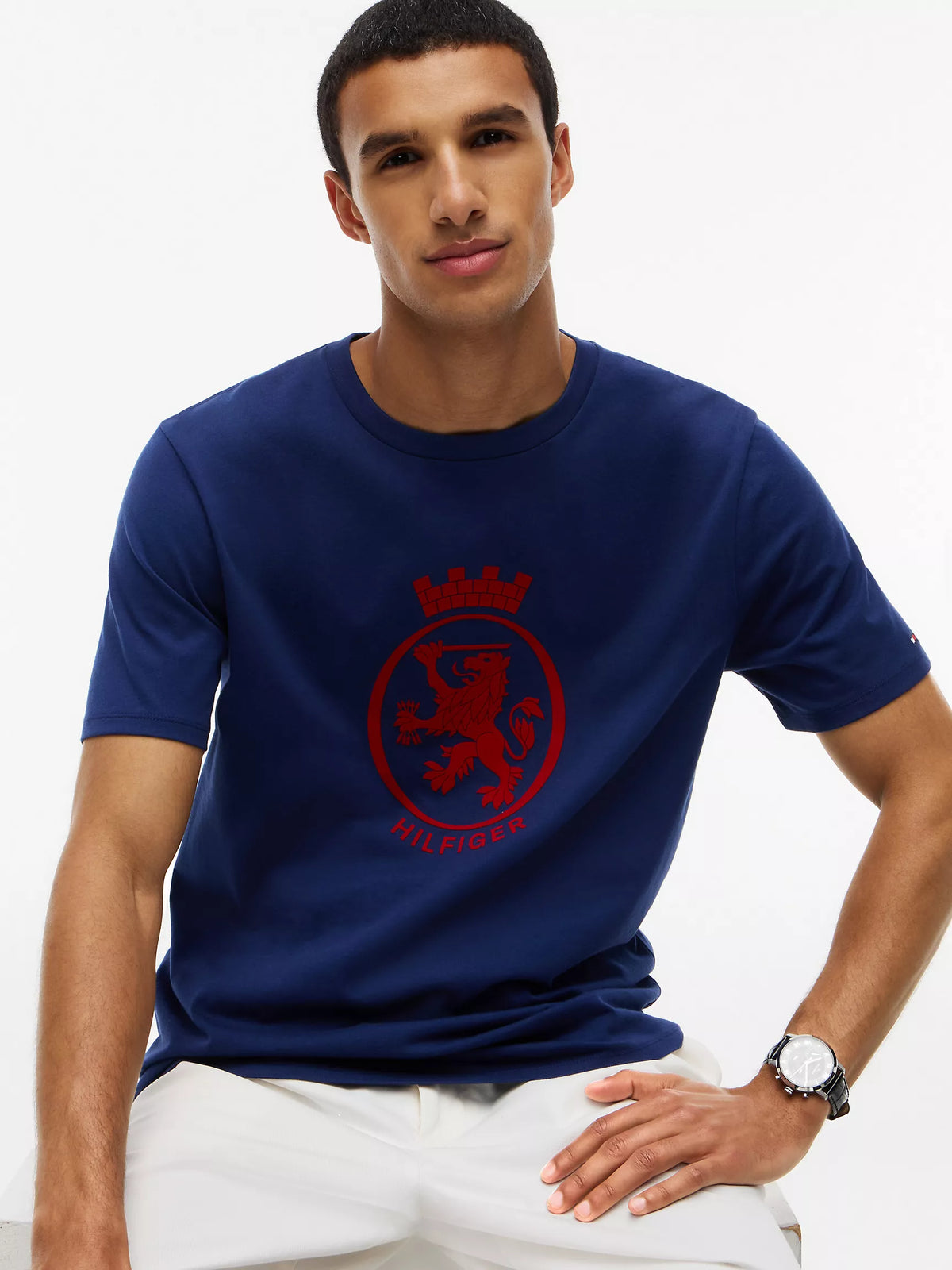 T-shirt à grand logo écusson