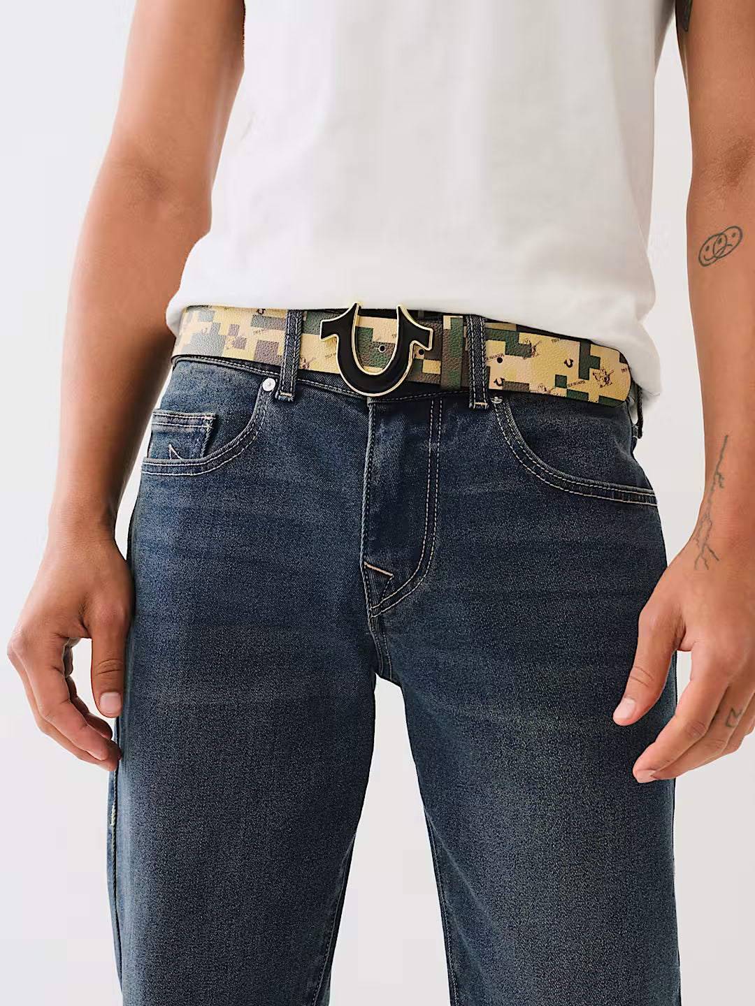 Ceinture à boucle fer à cheval camouflage